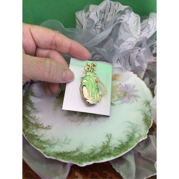 Golfing Brooch Pin Artisan Golf Bag & Clubs Fashion Jewelry - Picture 14 of 15